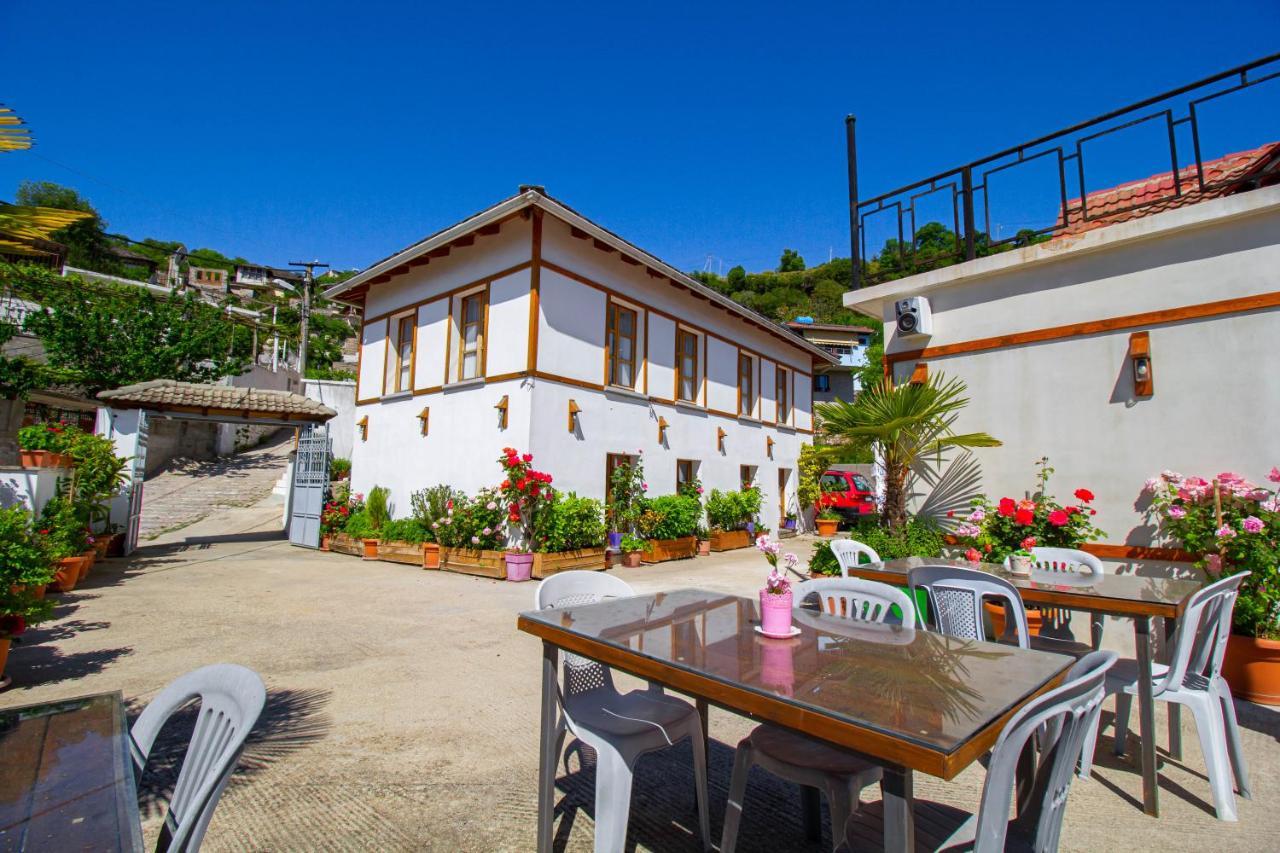 Hotel Bebej Tradicional Gjirokastër Exterior foto