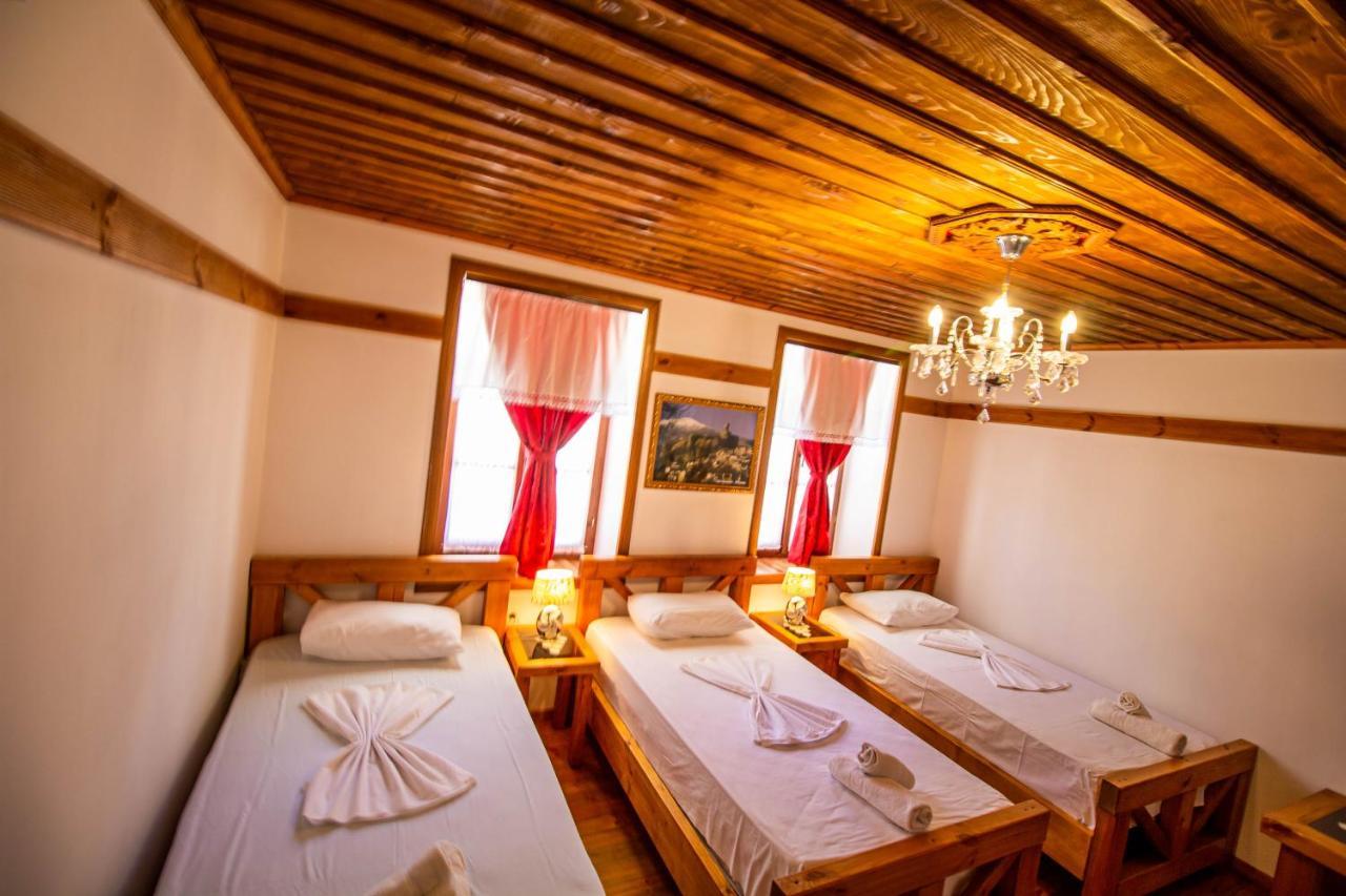 Hotel Bebej Tradicional Gjirokastër Exterior foto