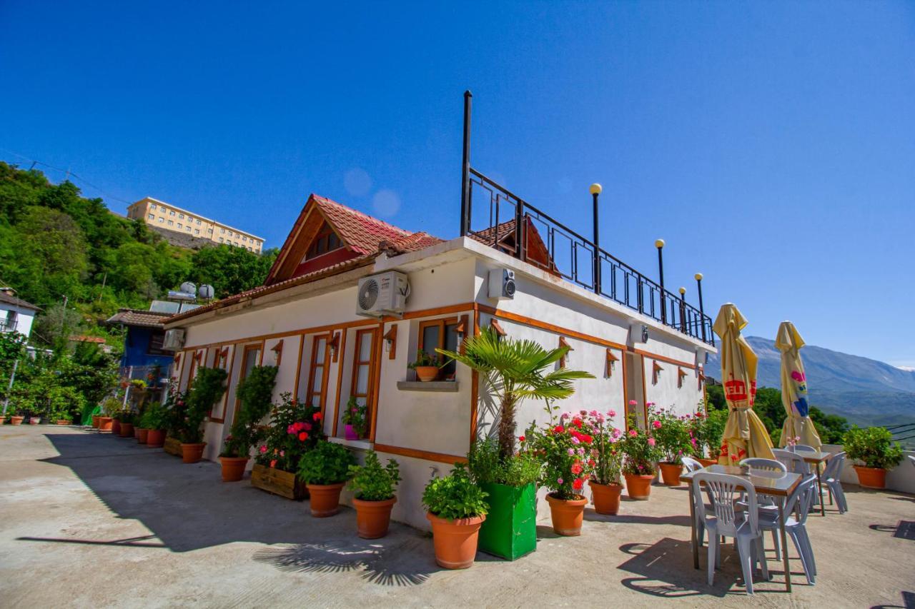 Hotel Bebej Tradicional Gjirokastër Exterior foto